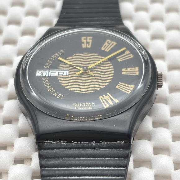 Swatch Watch - GB720 - BROADCAST main image 5